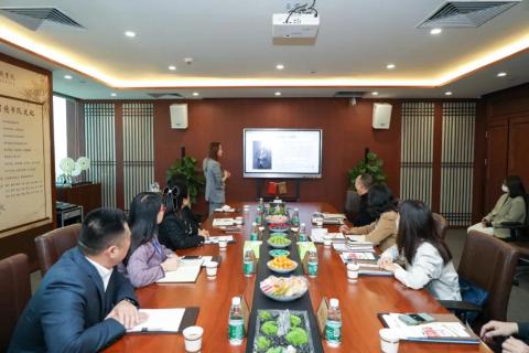 罗湖区人大常委副主任谭会茹一行莅临c7娱乐调研